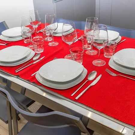 Kramer House, In The Fashion District! * מילאנו