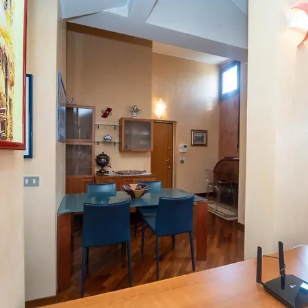 Penthouse Isola, A Few Steps From Offices Cortina 26 Appartement *