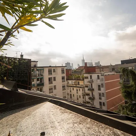 Penthouse Isola, A Few Steps From Offices Cortina 26 * Milan