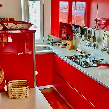 아파트 Penthouse In The Sky With 30 Sqm Terrace Station 밀라노