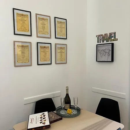 Carrara 23 Navigli Be Like! - Duomo Forum Bocconi Μιλάνο