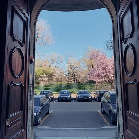 아파트 Lovely 2 Penthouse At Arco Della Pace 밀라노