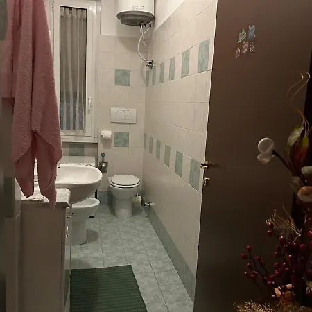 Casa Jaures-turro, 10 Meters From The Metro, Red Line Mm1 דירה *