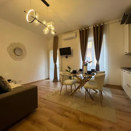 Apartman La Regina Delle Locazioni In Bocconi Milánó