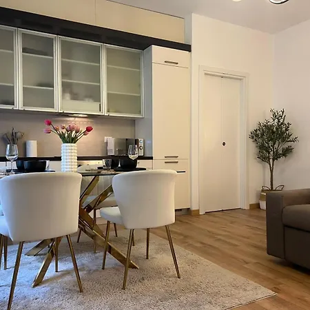 La Regina Delle Locazioni In Bocconi Apartman Milánó