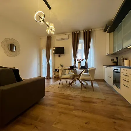 Apartman La Regina Delle Locazioni In Bocconi Milánó