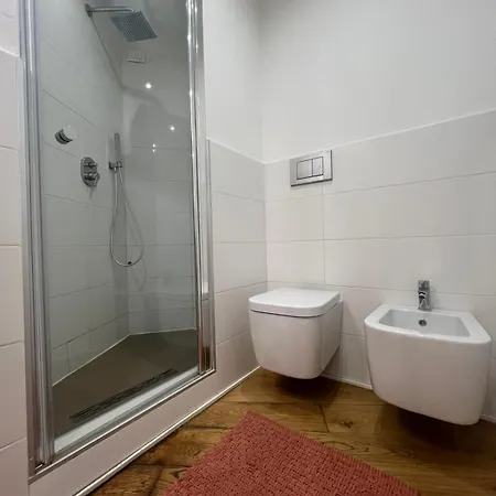 La Regina Delle Locazioni Accanto Bocconi Apartament