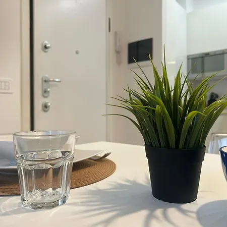 La Regina Delle Locazioni Accanto Bocconi Apartament