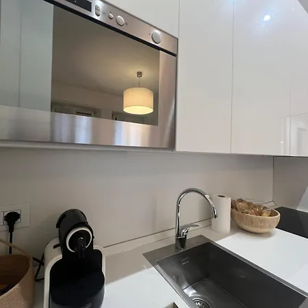 Apartament La Regina Delle Locazioni Accanto Bocconi Mediolan