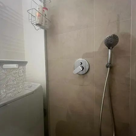 La Regina Delle Locazioni In Rogoredo Mediolan