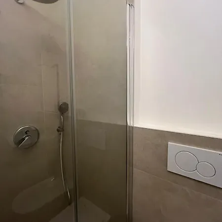 Apartament La Regina Delle Locazioni In Rogoredo Mediolan