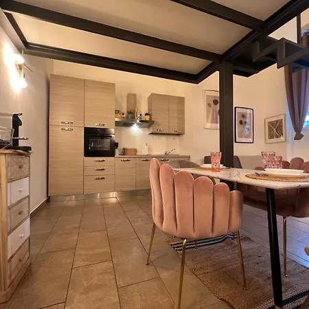 La Regina Delle Locazioni In Porta Romana 2 밀라노