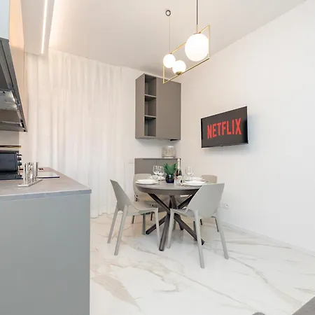 2co4 - Duomo - Modern - Apartment