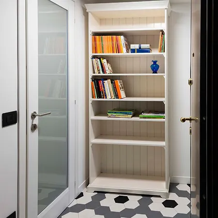 アパート Federico X2 Brenta Underground ミラノ