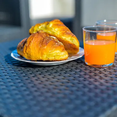 Elegante Attico Con Terrazzo Esclusivo