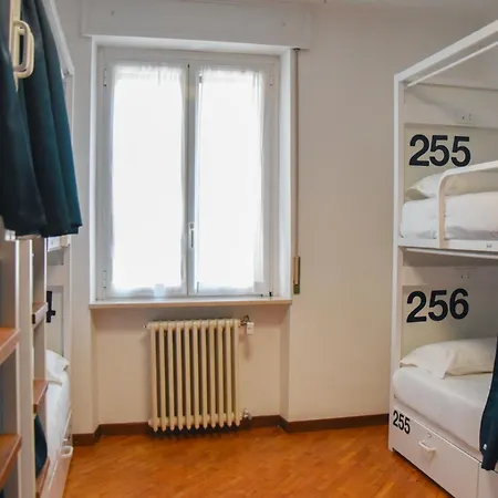 Hostel Bovisa Urban Garden Milan