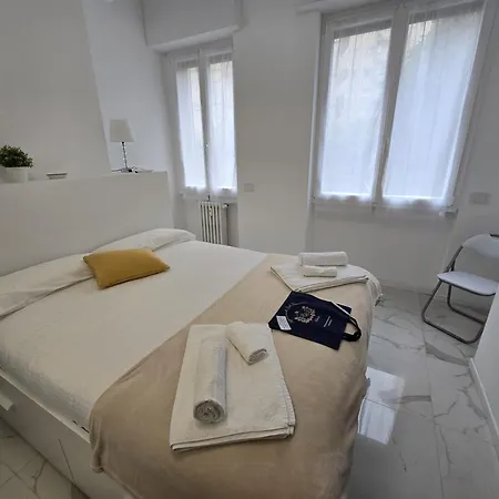 Apartment Reali Bonaccini Milan
