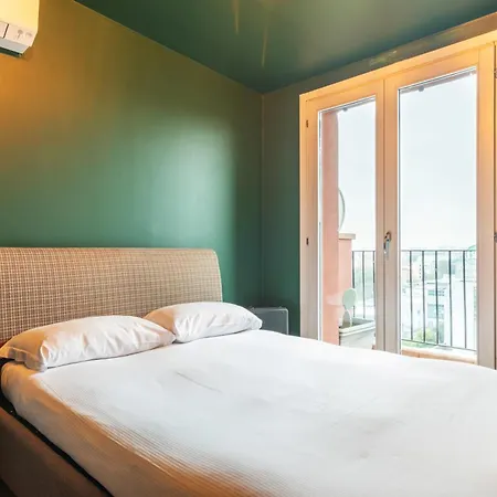 Apartman Bilocale Design Con Terrazza - De Angeli Milánó