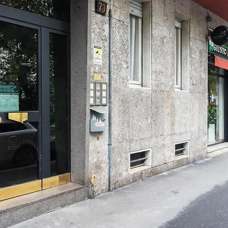 Apartment Bilocale Design Con Terrazza - De Angeli Milan