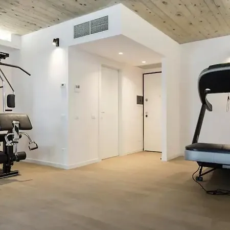 Duomo Space - Private Gym -metropolitana Apartment