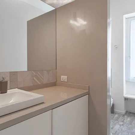 Italianway Comfort - Giovio 15 *