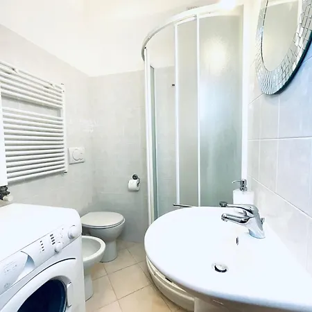Center Equipped In The Heart Navigli District Milan