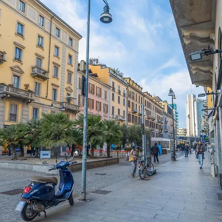 Apartment Luxury 2 Bedroom In *