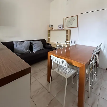 Center Equipped In The Heart Navigli District Apartament *