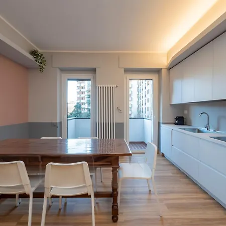 Luxury - Val Di Sole 22 ミラノ