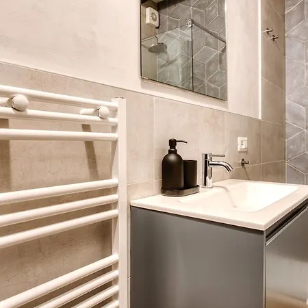 Just Urban - Cozy 1-br In Center - Steps M2 And M4 Metro Apartmán Milán