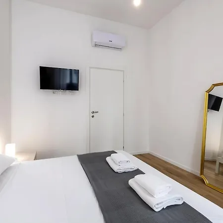 Prealpi1-design With Two Double Bedrooms 밀라노