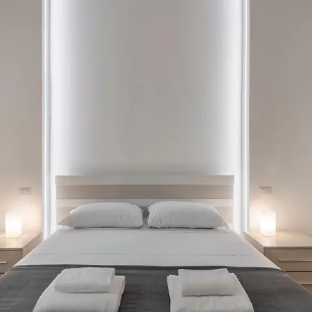 아파트 Prealpi1-design With Two Double Bedrooms *