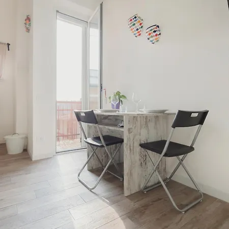 アパート Gohost - Il Sorriso Di Fofo - Cozy Flat Near Navigli *