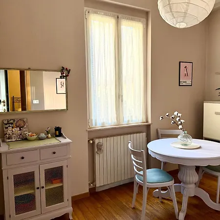 Nyaraló Gionas - Casa Indipendente In Zona Strategica Milánó