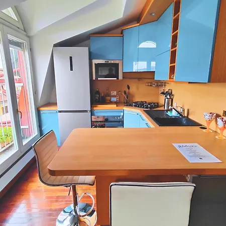 Urban Attic Isola District Mailand