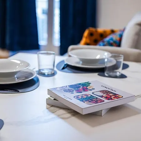 Apartman - Bilocale Design - Metropolitana - Train Milánó