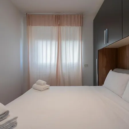 I Host - Trivulziana 3 Apartament