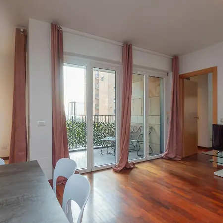 I Host - Trivulziana 3 Apartament *