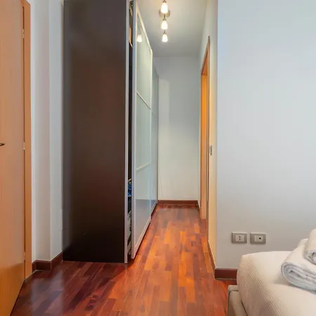 I Host - Trivulziana 3 Apartament *