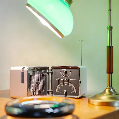 Da Vinci - The Heart Of Leonardo's Apartment *