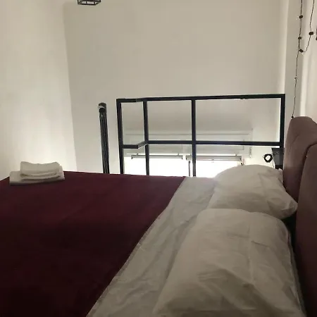 Cozy In Center * Milánó