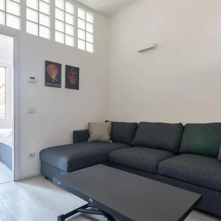 Bramante24 Bilocale In Sarpi Appartamento