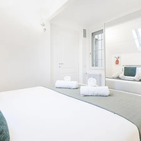 Διαμέρισμα Easylife - - Napo Torriani 1 E - *