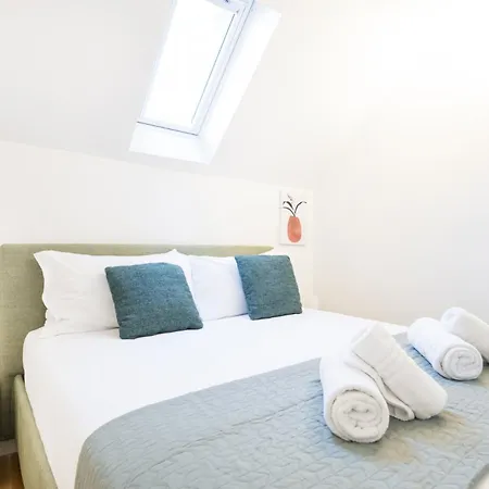 Διαμέρισμα Easylife - - Napo Torriani 1 E - *