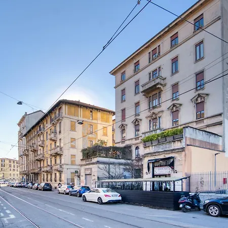 Guesthost - Madewithlove Near Maciachini M3 * Milano