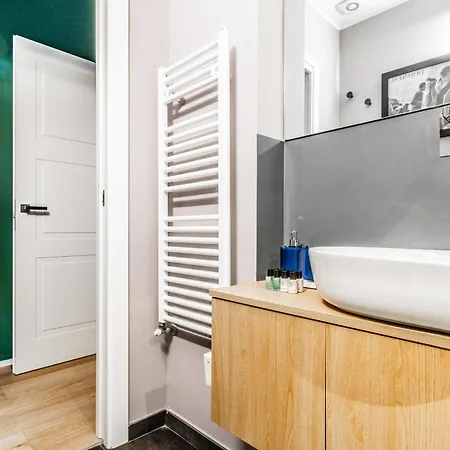 Goldoni House - Duomo 2 K M - Porta Venezia - Linate Lejlighed *