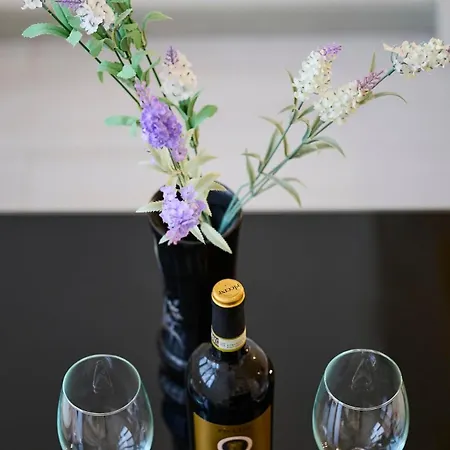 Modern Loft In Milan's Heart アパート