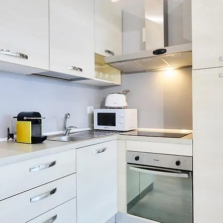 Modern Loft In Milan's Heart アパート ミラノ