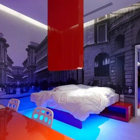 Town House Street Hotel *