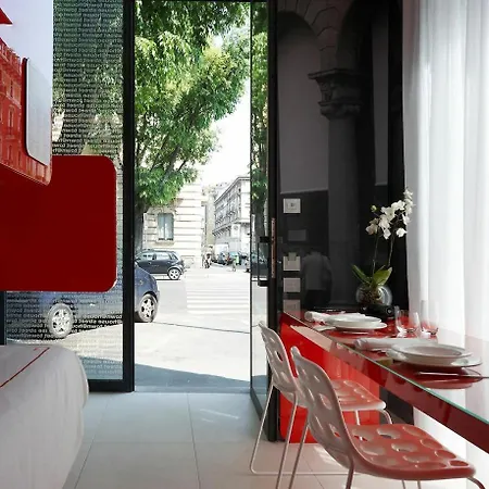 Town House Street * Milan